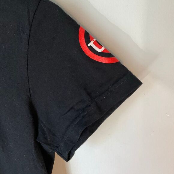 U2 Concert Tee With Heart Graphic, M
Black Women's Cut for a girl short sleeve - Picture 11 of 16